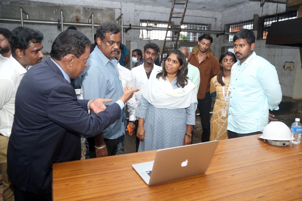 A bench mark 1Tonne capacity Biogas Plant was commissioned on 14th September 2022 in Sathyabama Institute of Science and Technology and inaugurated by our Honorable Chancellor Dr.Mariazeena Johnson, President Dr.Marie Johnson , Vice Presidents Mr. J.Arul Selvan and Miss. Maria Catherine Jayapriya .The digester converts 1Tonne food waste into 80-100 cubic meters of biogas.This initiative of Sathyabama is taken towards addressing the Global Climate Change issues.