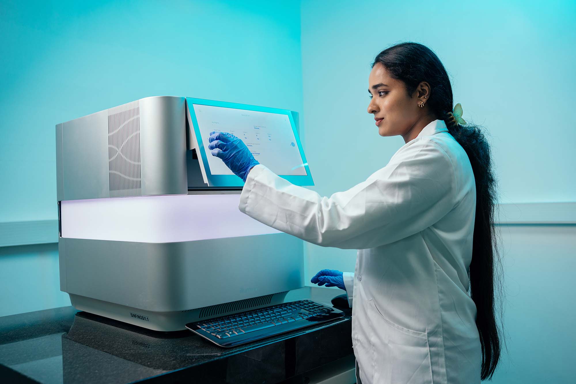 National Facility for Coastal and Marine Research (NFCMR) stands as a significant ‘Center for Excellence’ initiative of the Center for Ocean Research at Sathyabama Institute of Science and Technology (SIST). Dedicated to advancing marine science, NFCMR was established under the visionary leadership of Dr. Mariazeena Johnson, Hon’ble Chancellor of SIST, as a comprehensive research hub. Officially inaugurated by Dr. M. Ravichandran, Hon’ble Secretary of the Ministry of Earth Sciences (MoES), the facility has